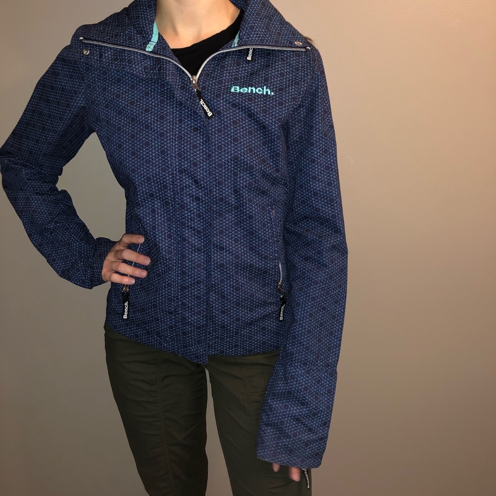 Bench Spring Jacket Size Small